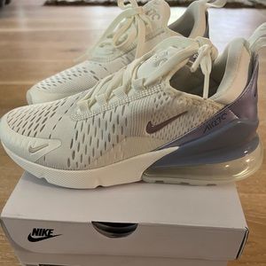 Nike Air Max 270